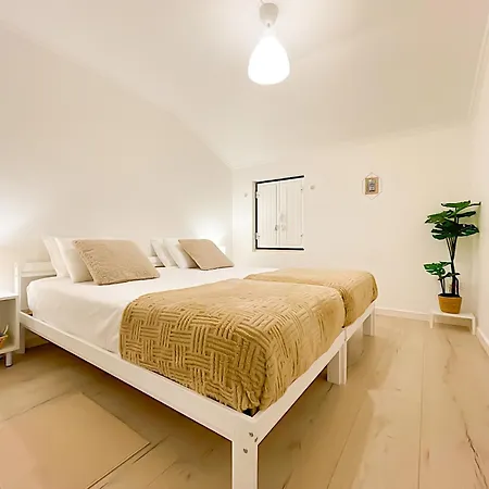 Entire 2 Bedroom Family Friendly House In Belem 3 To 5 Guests