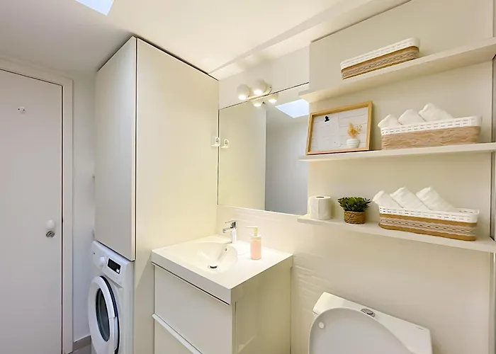 Entire 2 Bedroom Family Friendly House In Belem 3 To 5 Guests