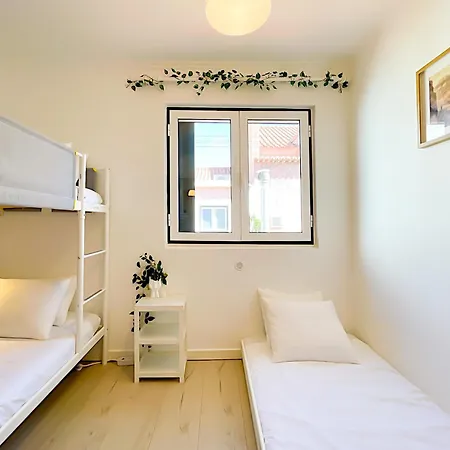 Prázdninový dům Entire 2 Bedroom Family Friendly House In Belem 3 To 5 Guests *