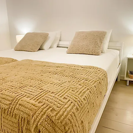 Entire 2 Bedroom Family Friendly House In Belem 3 To 5 Guests Prázdninový dům *